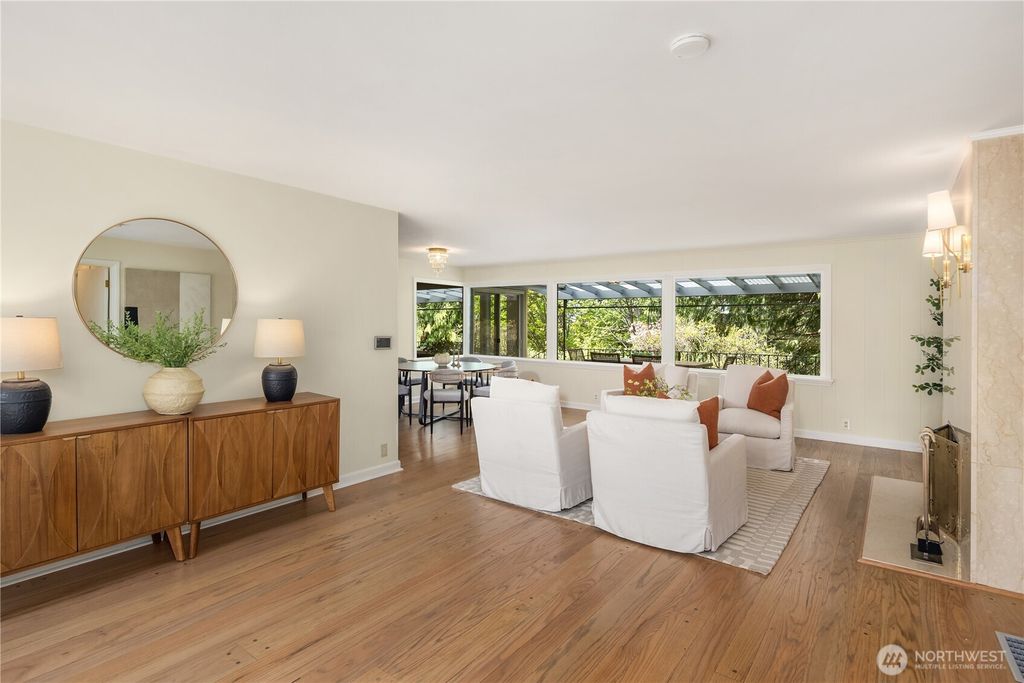 Photo of 3409 Magnolia Blvd W Blvd, Seattle, WA 98199 (MLS # 2513431)