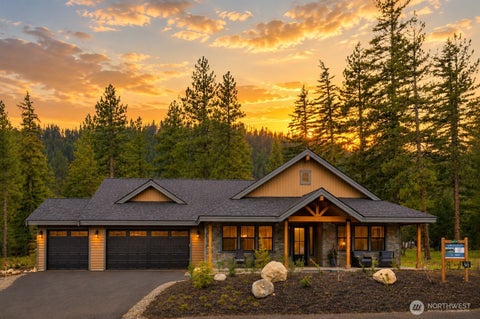 Photo of 971 Domerie Park Loop, Cle Elum, WA 98922 (MLS # 2472264)