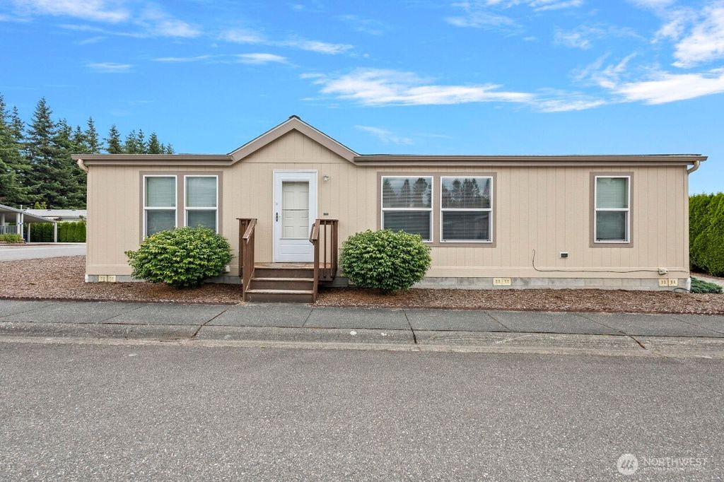 Photo of 886 Carriage Court, Sedro Woolley, WA 98284 (MLS # 2490102)