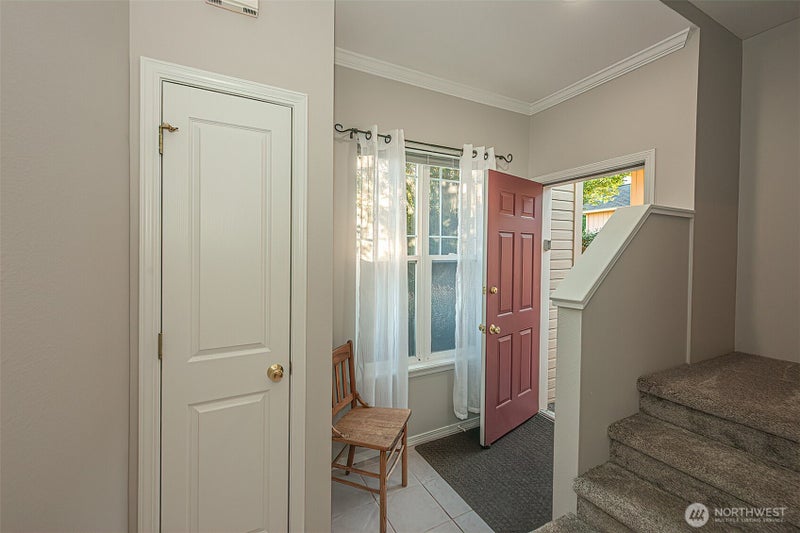278 NE Deccio Road