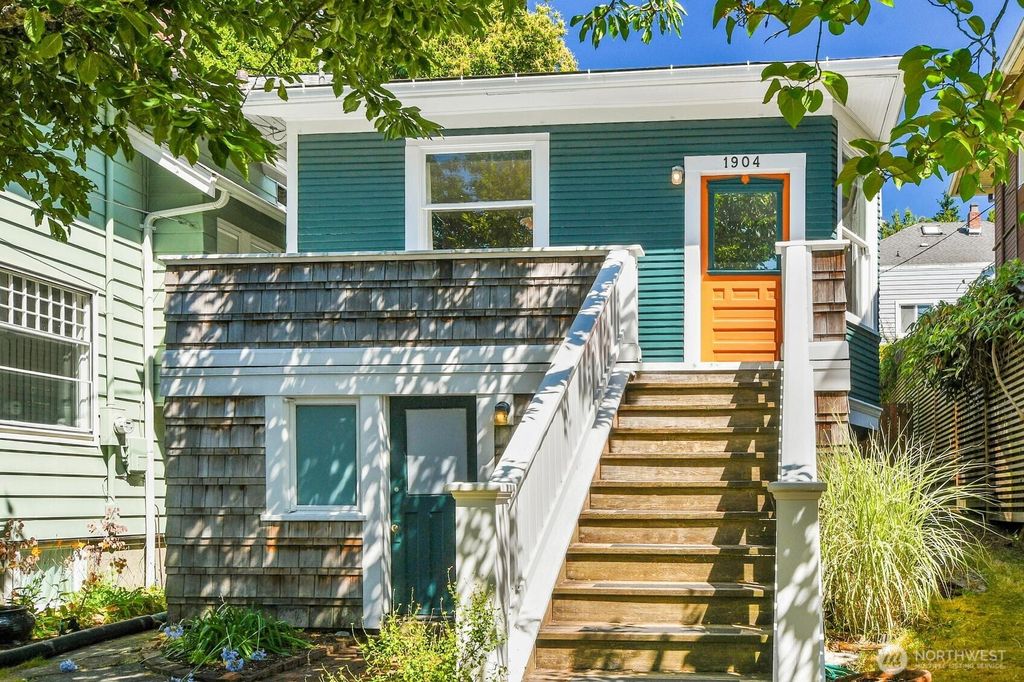 Photo of 1904 9th Avenue W, Seattle, WA 98119 (MLS # 2413259)