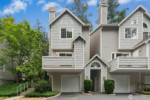Photo of 601 12th Avenue NW #E1, Issaquah, WA 98027 (MLS # 2553740)