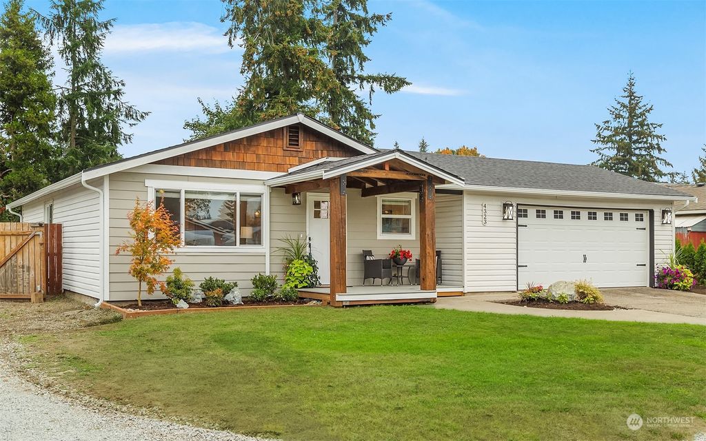 Photo of 4323 129th Place NE, Marysville, WA 98271 (MLS # 2003821)