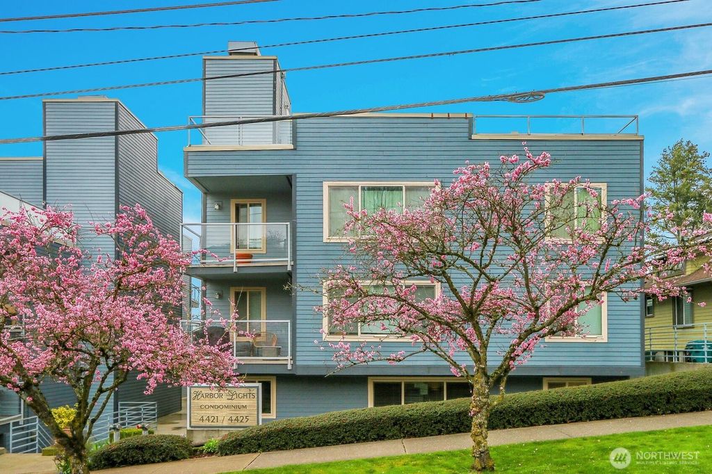 Photo of 4425 Greenwood Avenue N #105, Seattle, WA 98103 (MLS # 2538008)