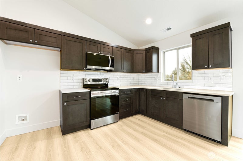 326 N Sandy Loop