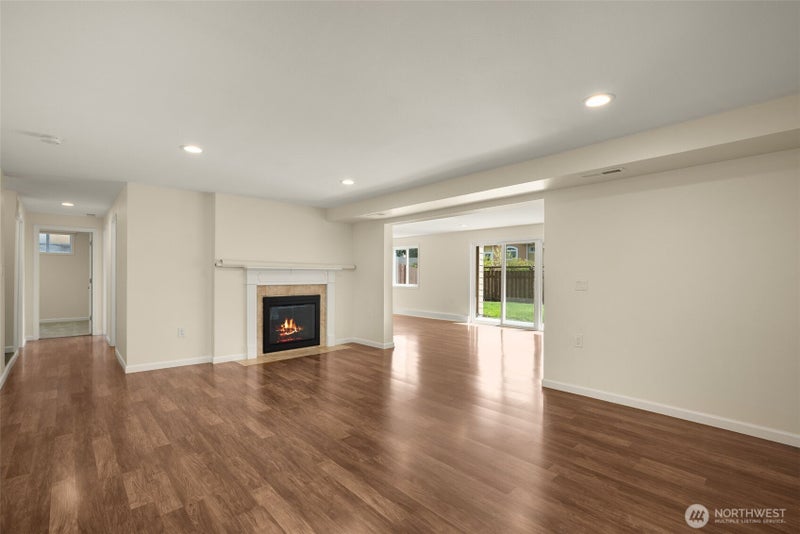 16204 Main Street