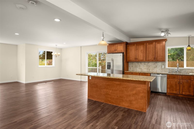 16204 Main Street