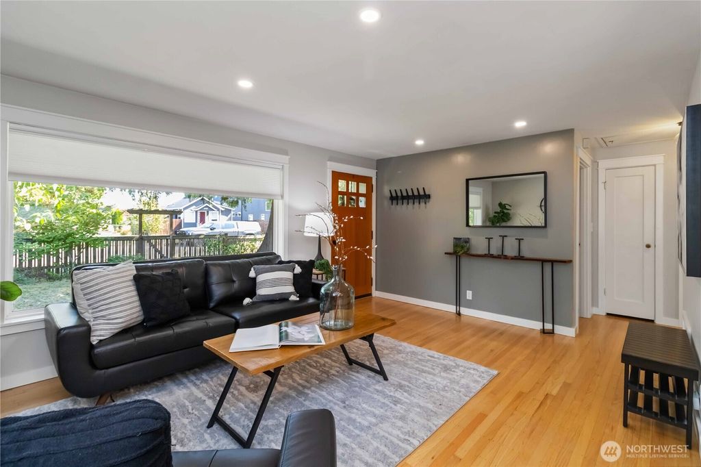 Photo of 10523 Evanston Avenue N, Seattle, WA 98133 (MLS # 2488576)