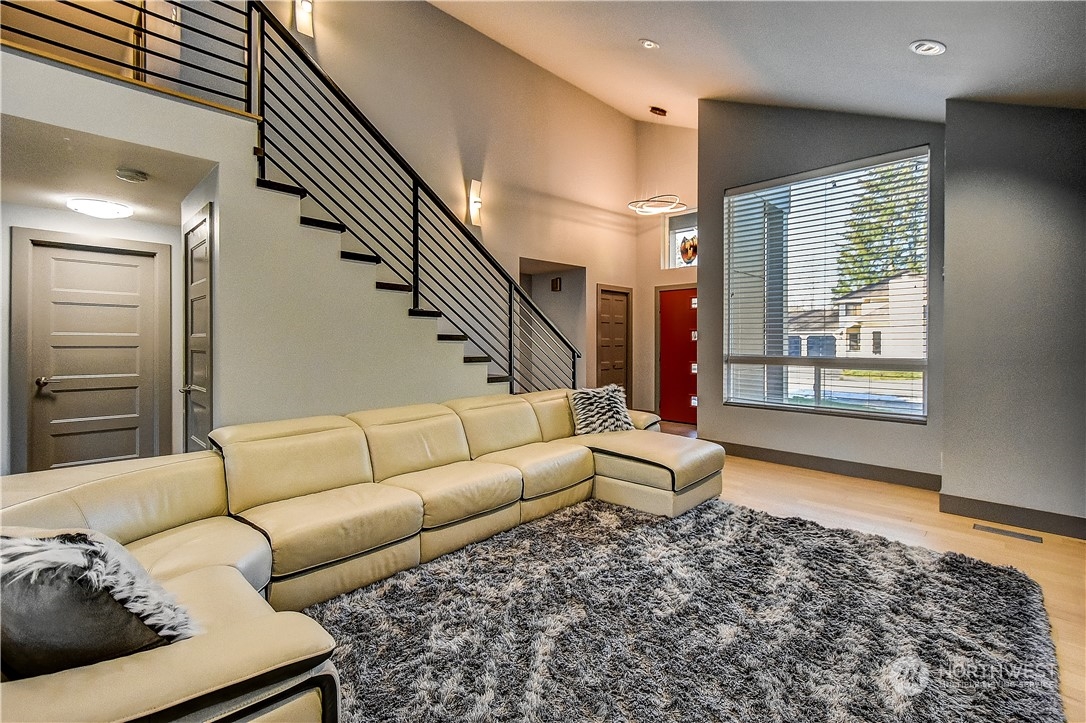 13111 Admiralty Way