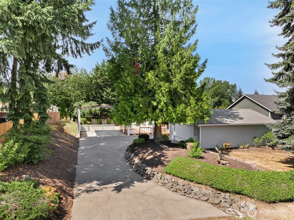 Photo of 97 28th Avenue S, Milton, WA 98354 (MLS # 2423912)