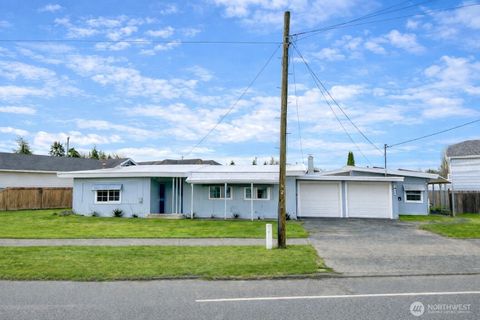 244 Emerson Avenue Hoquiam WA 98550