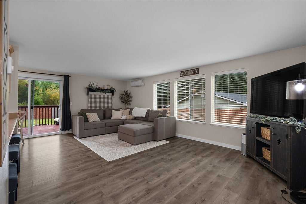 Photo of 171 E Sleaford Road, Shelton, WA 98584 (MLS # 2598227)