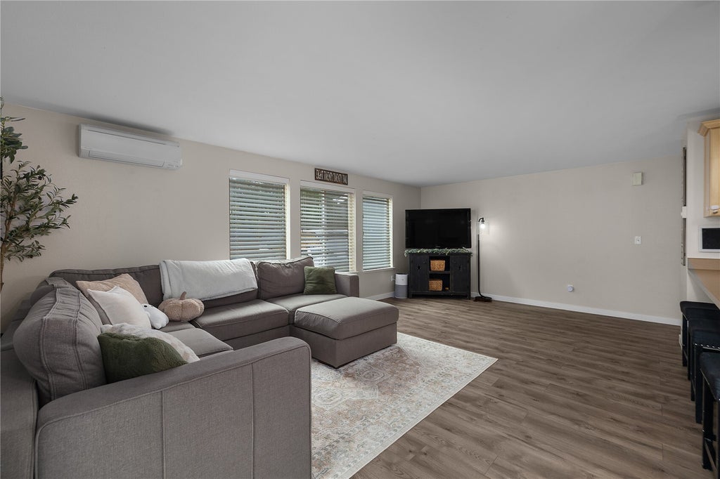 Photo of 171 E Sleaford Road, Shelton, WA 98584 (MLS # 2598227)