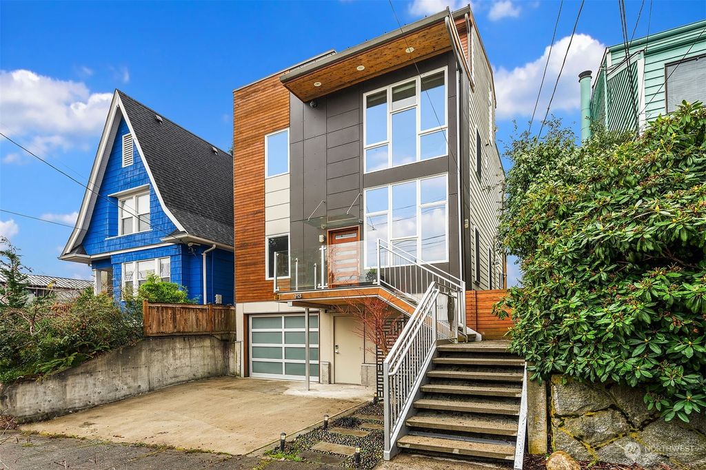 Photo of 915 N 72nd Street, Seattle, WA 98103 (MLS # 2330752)