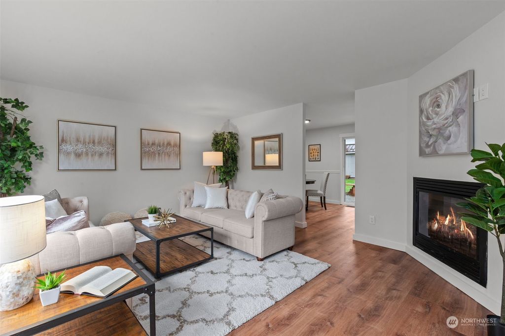 Photo of 12014 NE 138th Place, Kirkland, WA 98034 (MLS # 2203295)