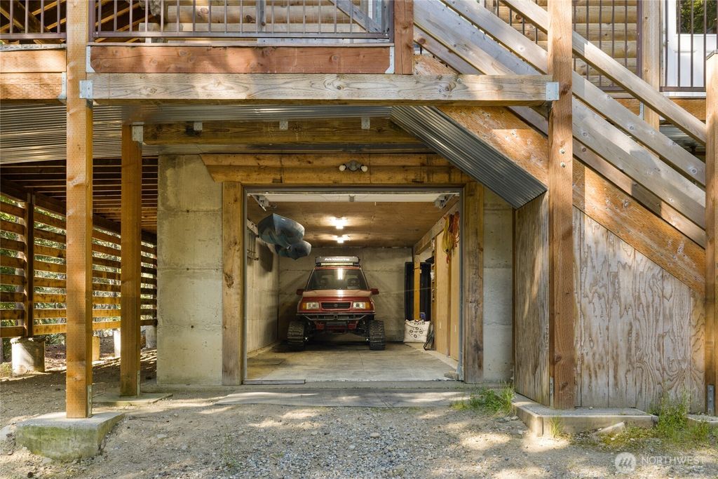 Photo of 131 RR Spurs Road, Easton, WA 98925 (MLS # 2511034)