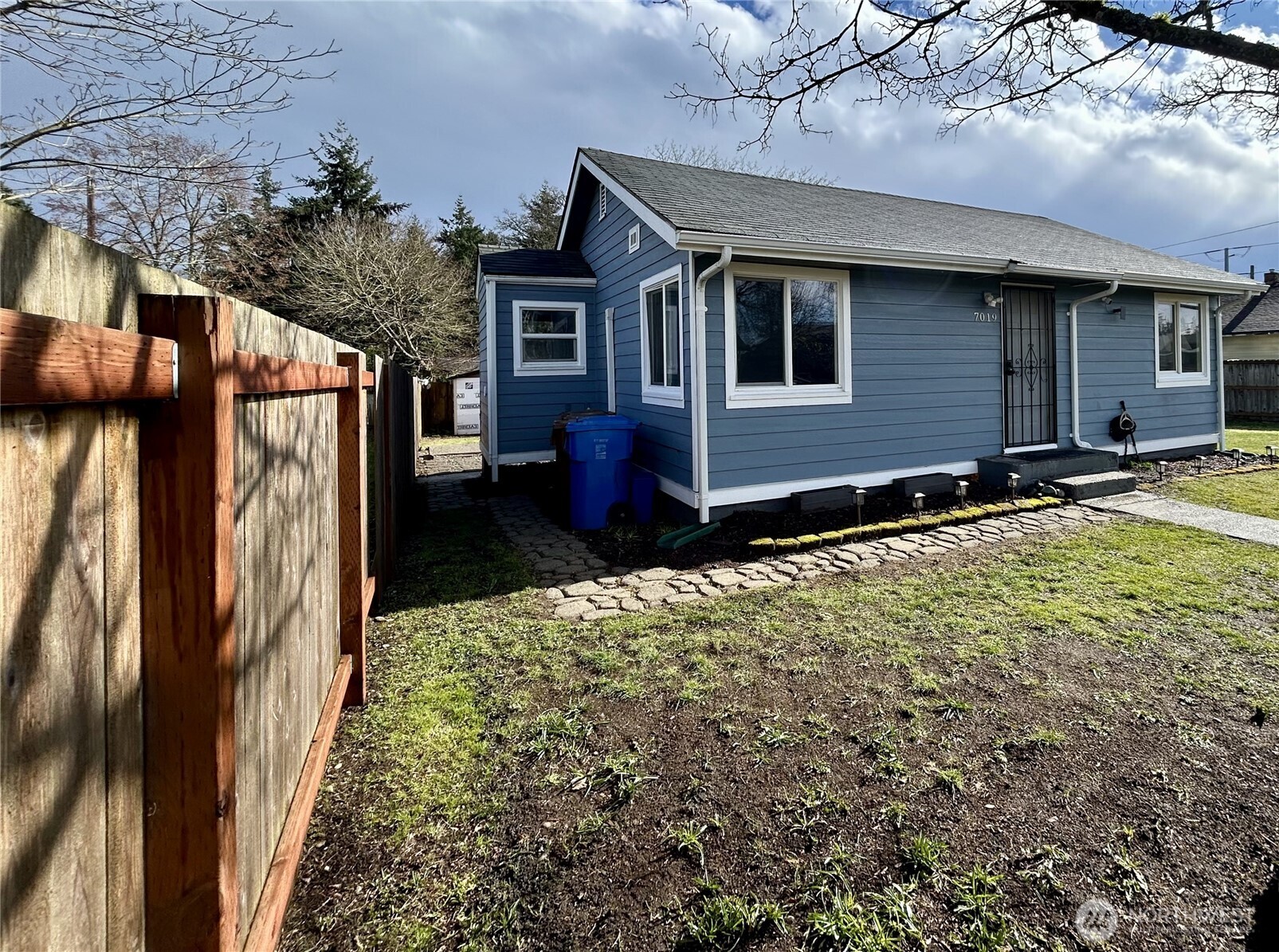 7019 S Prospect Street