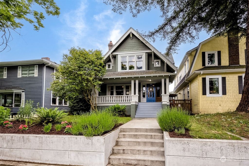 Photo of 5249 16th Avenue NE, Seattle, WA 98105 (MLS # 2243537)
