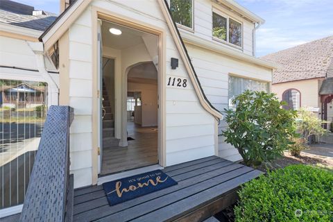 A home in Bremerton