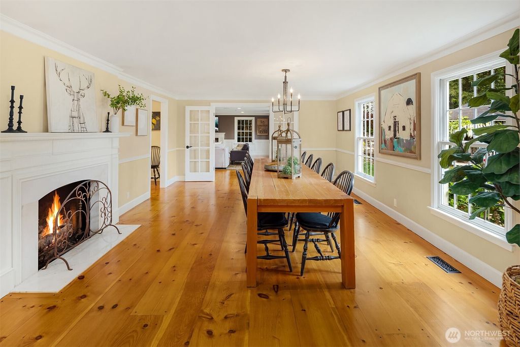 Photo of 13432 NE 25th Street, Bellevue, WA 98005 (MLS # 2523873)