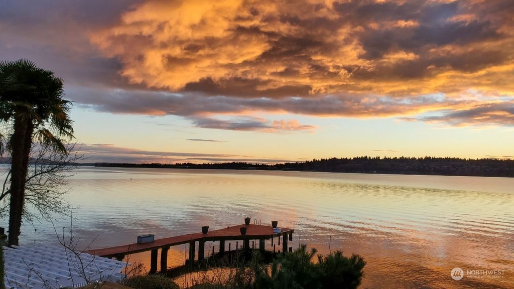 Photo of 12409 Holmes Point Drive NE, Kirkland, WA 98034 (MLS # 2125430)