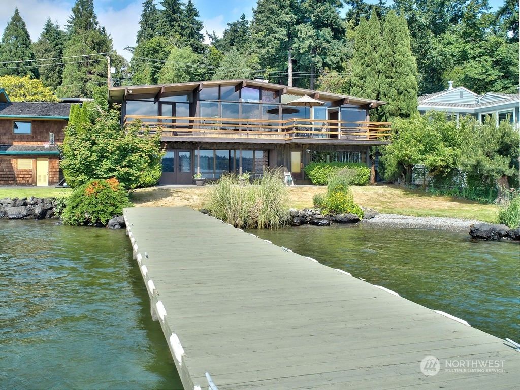Photo of 12409 Holmes Point Drive NE, Kirkland, WA 98034 (MLS # 2125430)