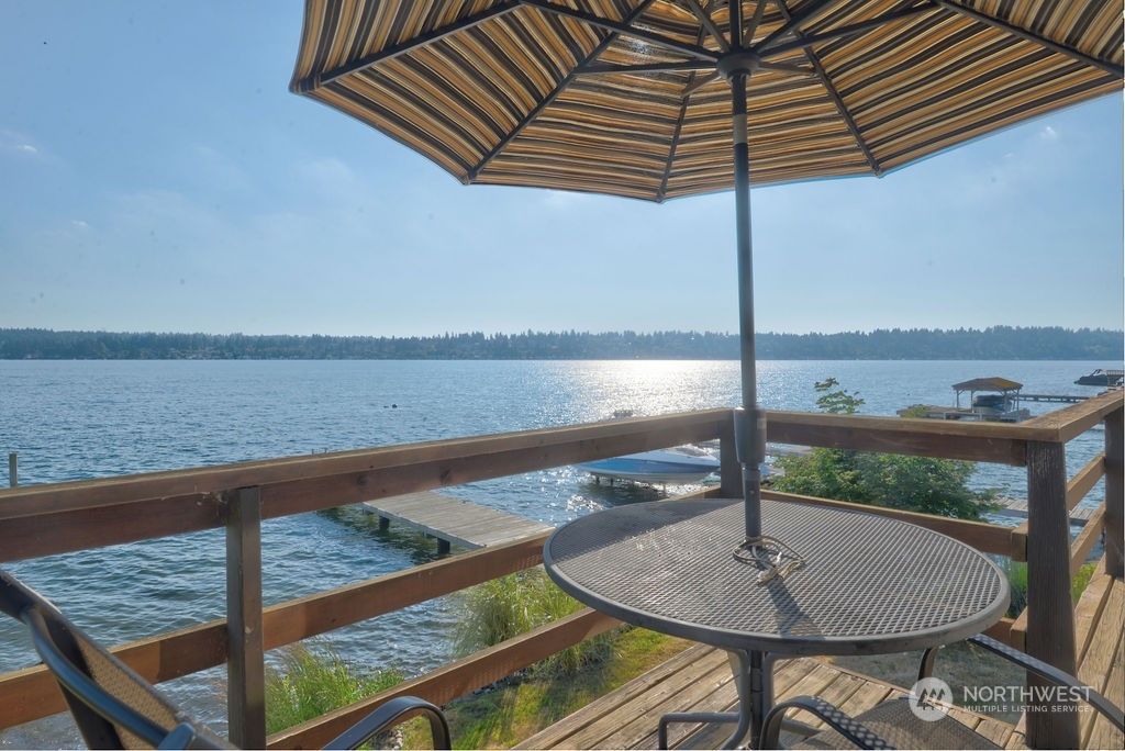 Photo of 12409 Holmes Point Drive NE, Kirkland, WA 98034 (MLS # 2125430)