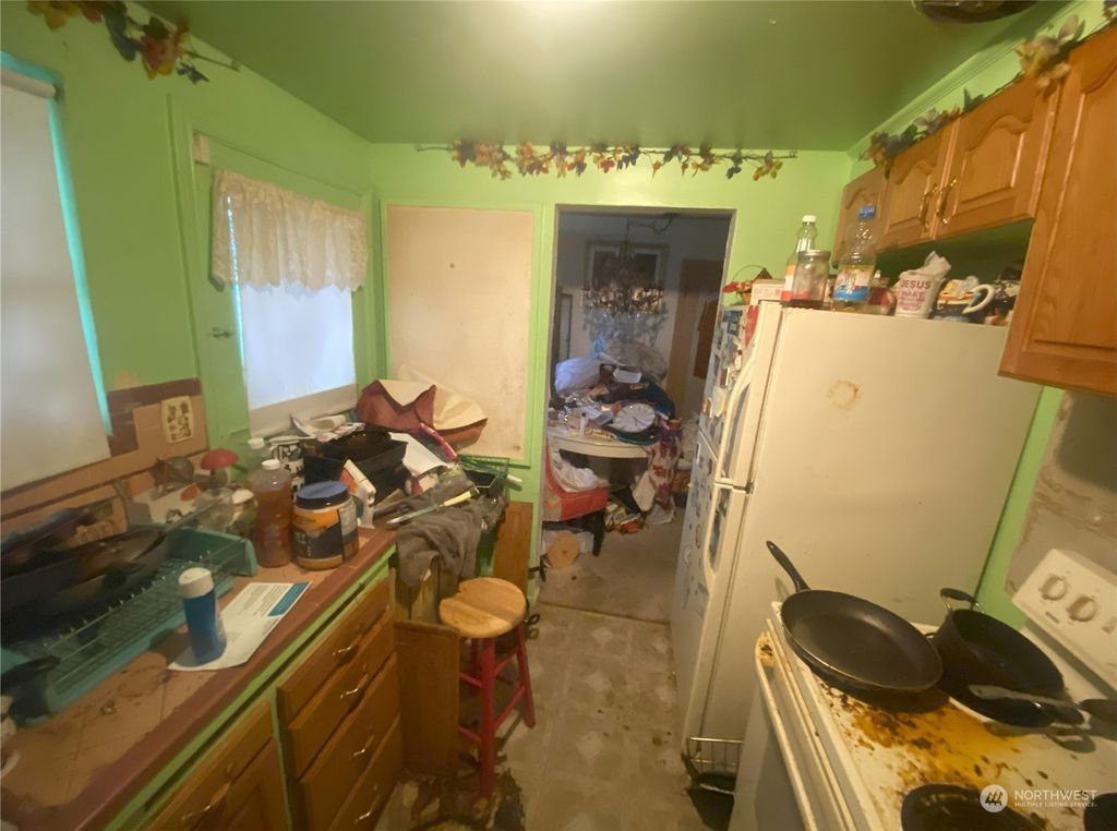 Photo of 7614 S 113th Street, Seattle, WA 98178 (MLS # 2160170)