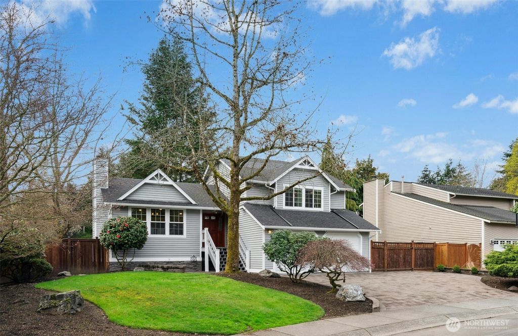 Photo of 10127 NE 143rd Street, Kirkland, WA 98034 (MLS # 2351779)