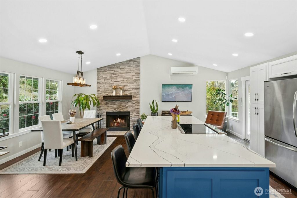 Photo of 10127 NE 143rd Street, Kirkland, WA 98034 (MLS # 2351779)