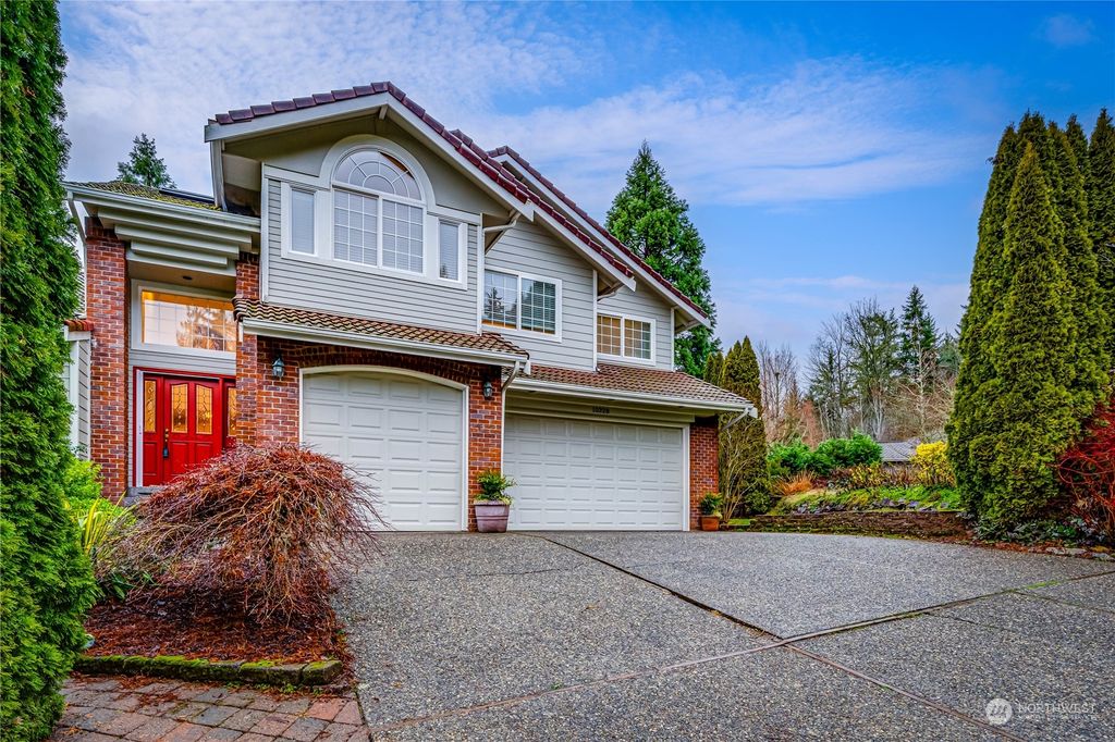 Photo of 10328 NE 153rd Place, Bothell, WA 98011 (MLS # 2189962)