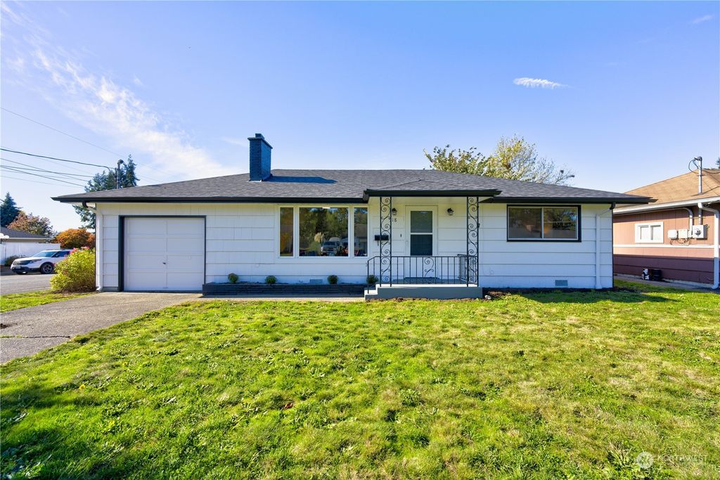 Photo of 518 Winton Avenue, Everett, WA 98201 (MLS # 2174479)