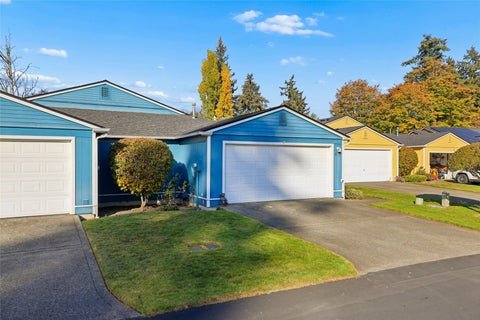 Photo of 303 105th Street E, Tacoma, WA 98445 (MLS # 2597567)