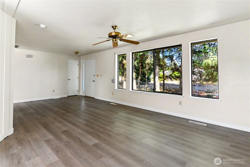 9418 180th Way SW