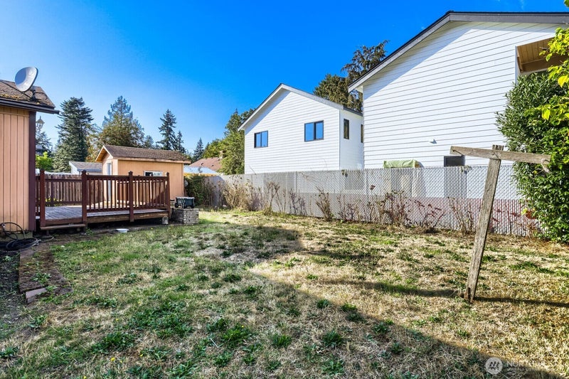 910 NE 113th Street