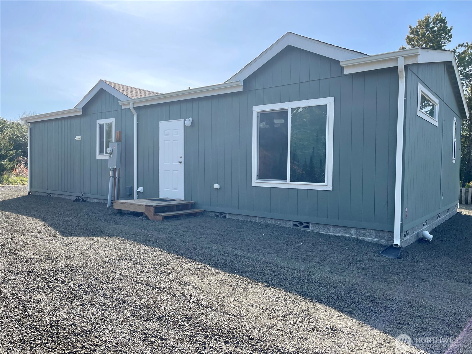 191 Marine View Drive SE