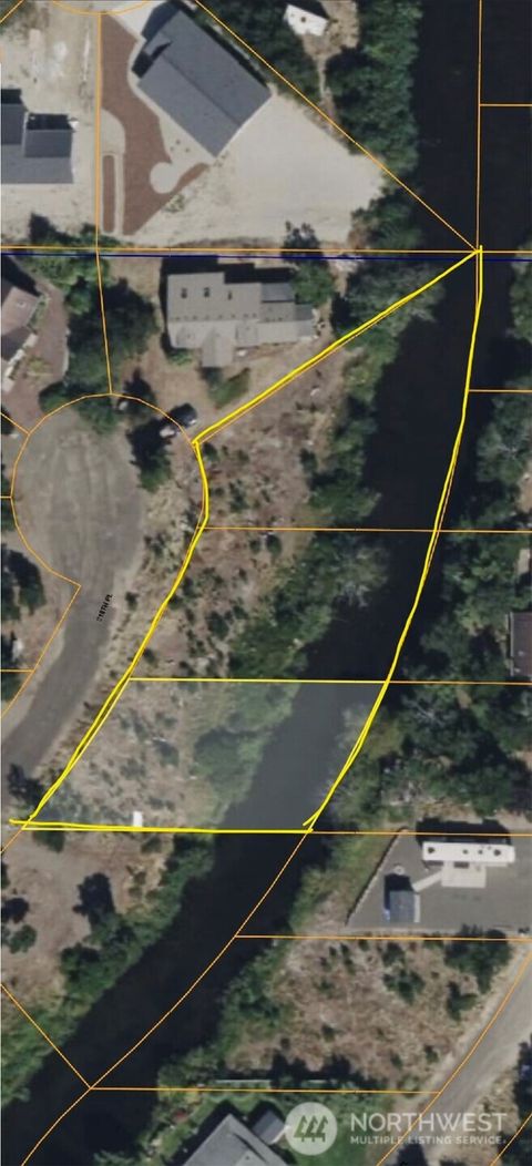 Photo of 806 318th Place, Ocean Park, WA 98640 (MLS # 2448202)