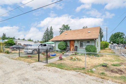 Photo of 103 168th Street S, Spanaway, WA 98387 (MLS # 2561385)