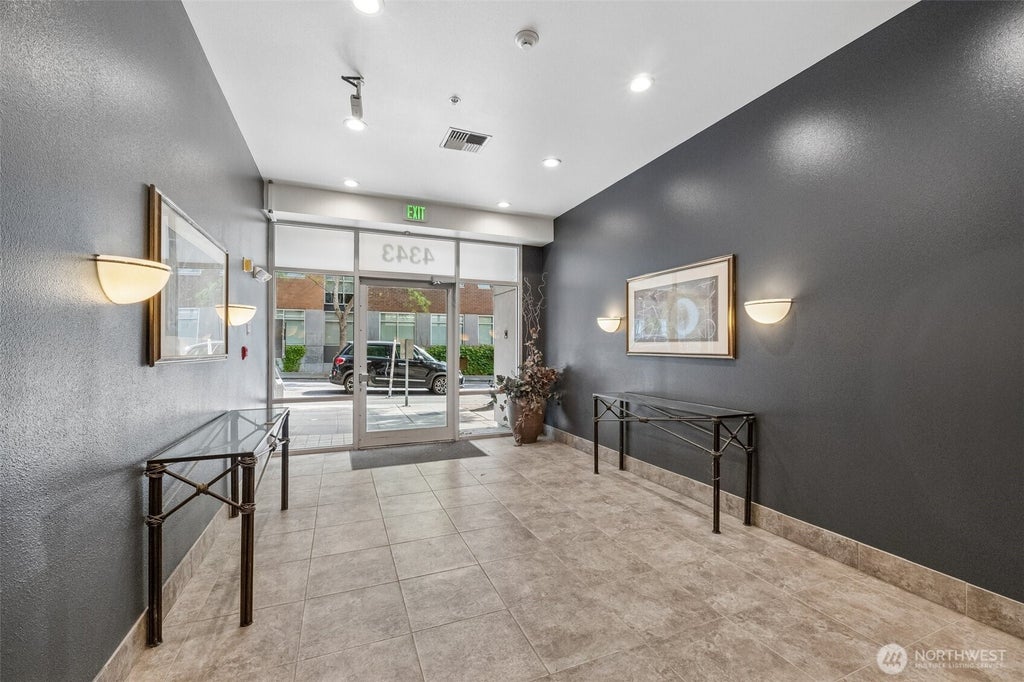 Photo of 4343 Roosevelt Way NE #608, Seattle, WA 98105 (MLS # 2578060)