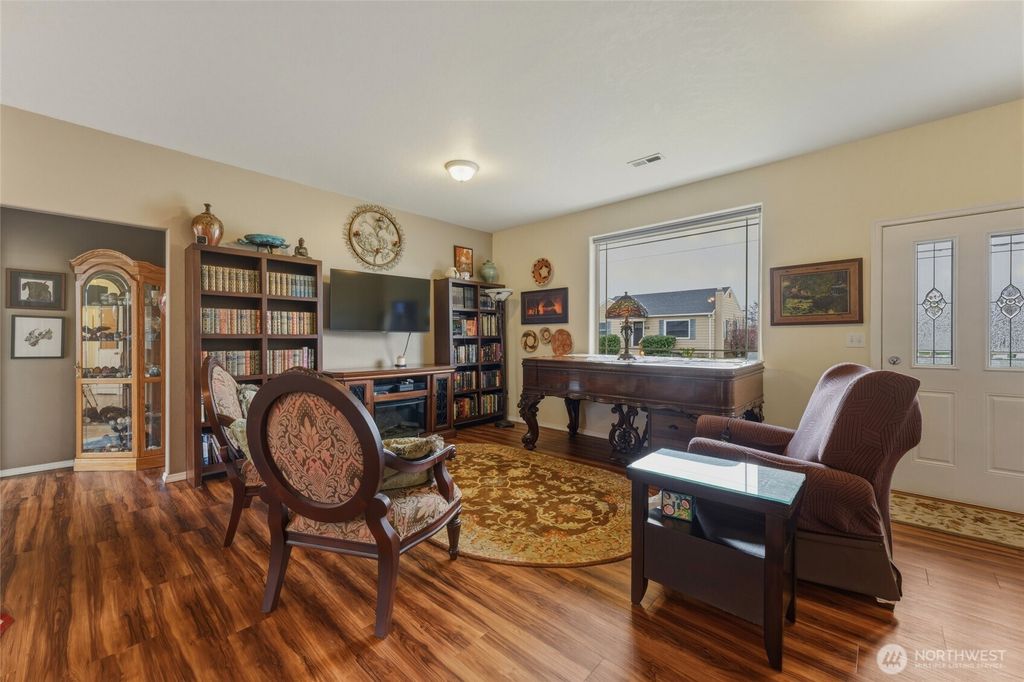 Photo of 405 Offner Road, Walla Walla, WA 99362 (MLS # 2496909)