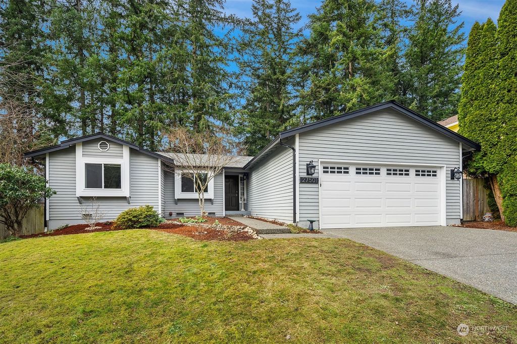 Photo of 27501 227th Avenue SE, Maple Valley, WA 98038 (MLS # 2315667)
