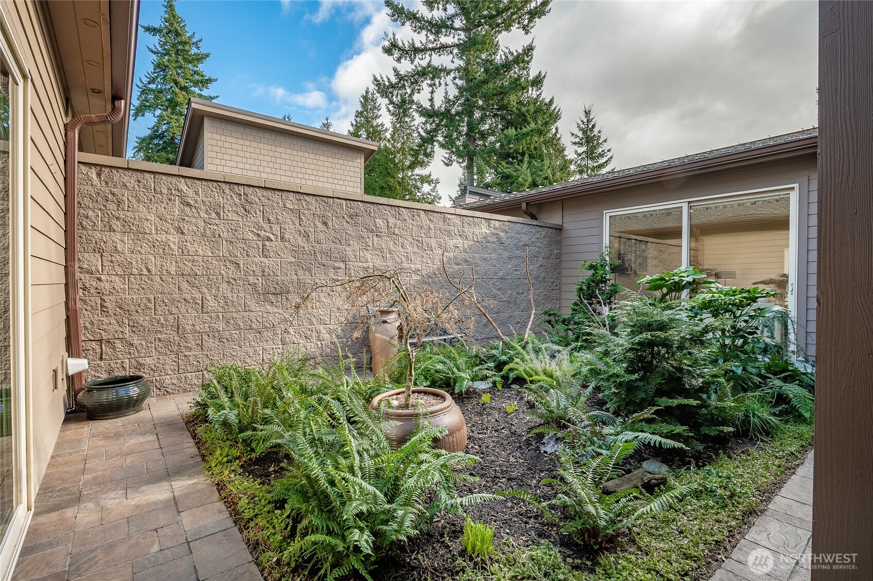 8778 Clubhouse Point Drive