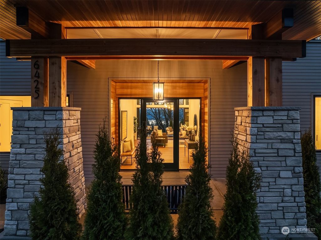 Photo of 6425 NE 130th Place, Kirkland, WA 98034 (MLS # 2321321)