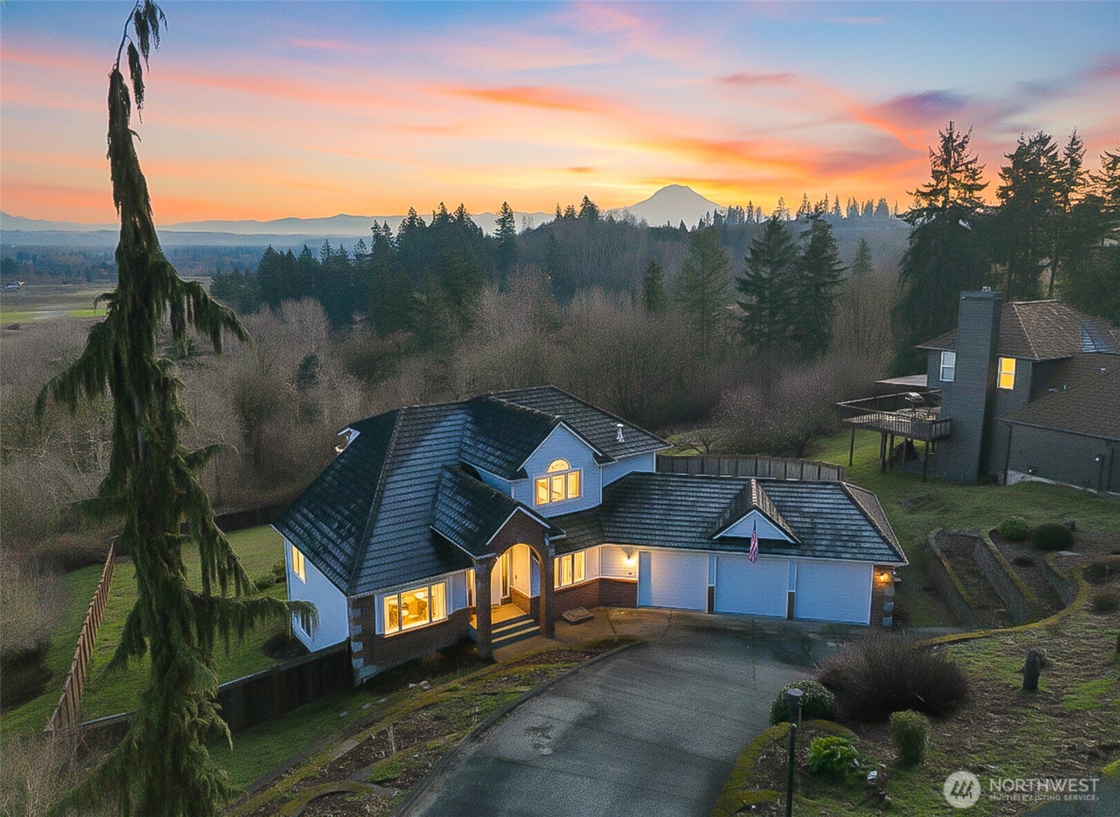 5805 51st Avenue Ct E