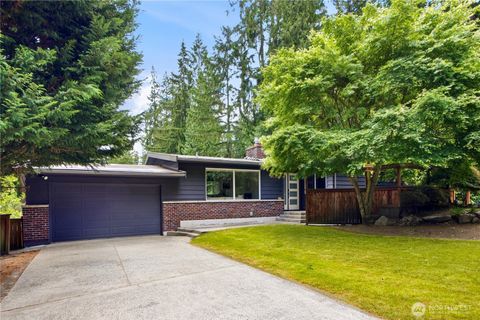 Photo of 1608 151st Avenue SE, Bellevue, WA 98007 (MLS # 2536244)