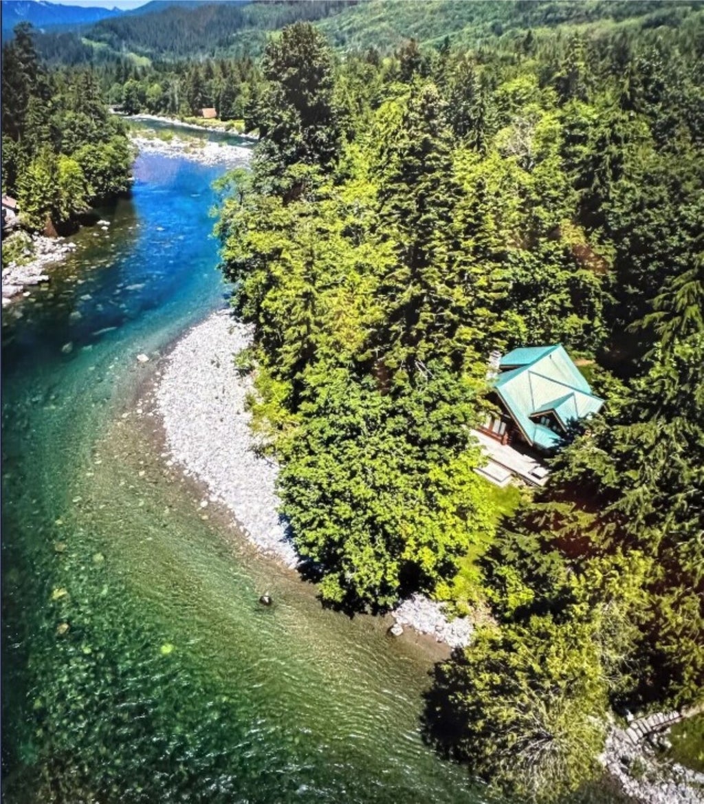 Photo of 17903 642nd Avenue NE, Baring, WA 98224 (MLS # 2575947)