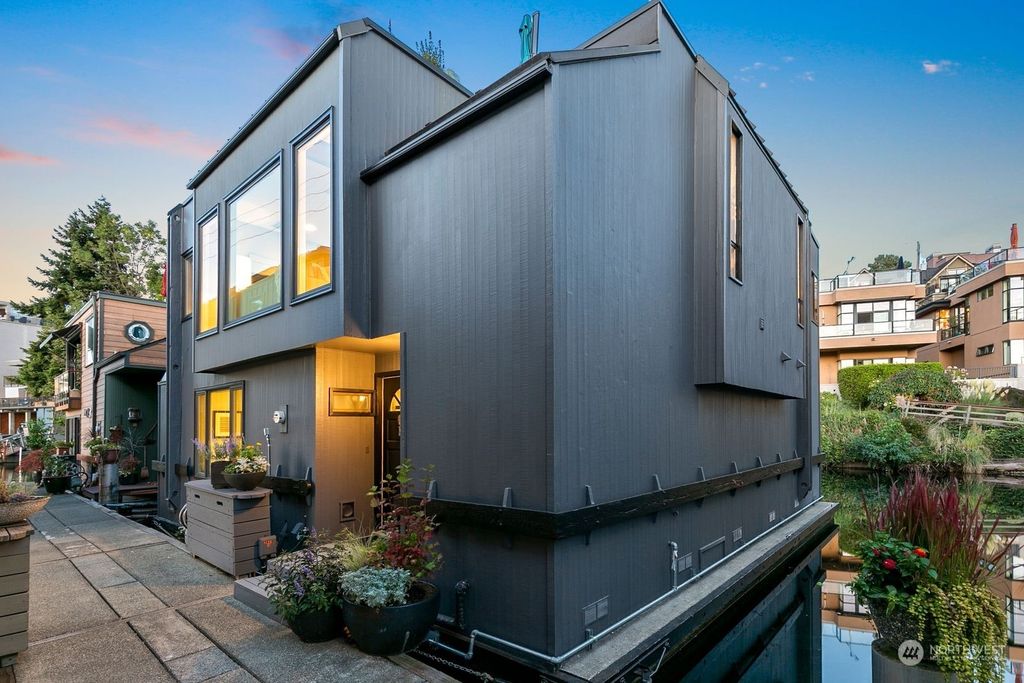 Photo of 2600 Fairview Avenue E #7, Seattle, WA 98102 (MLS # 2161237)