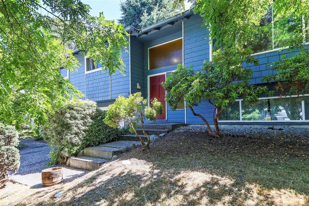 Photo of 12801 NE 136th Street, Kirkland, WA 98034 (MLS # 2074446)
