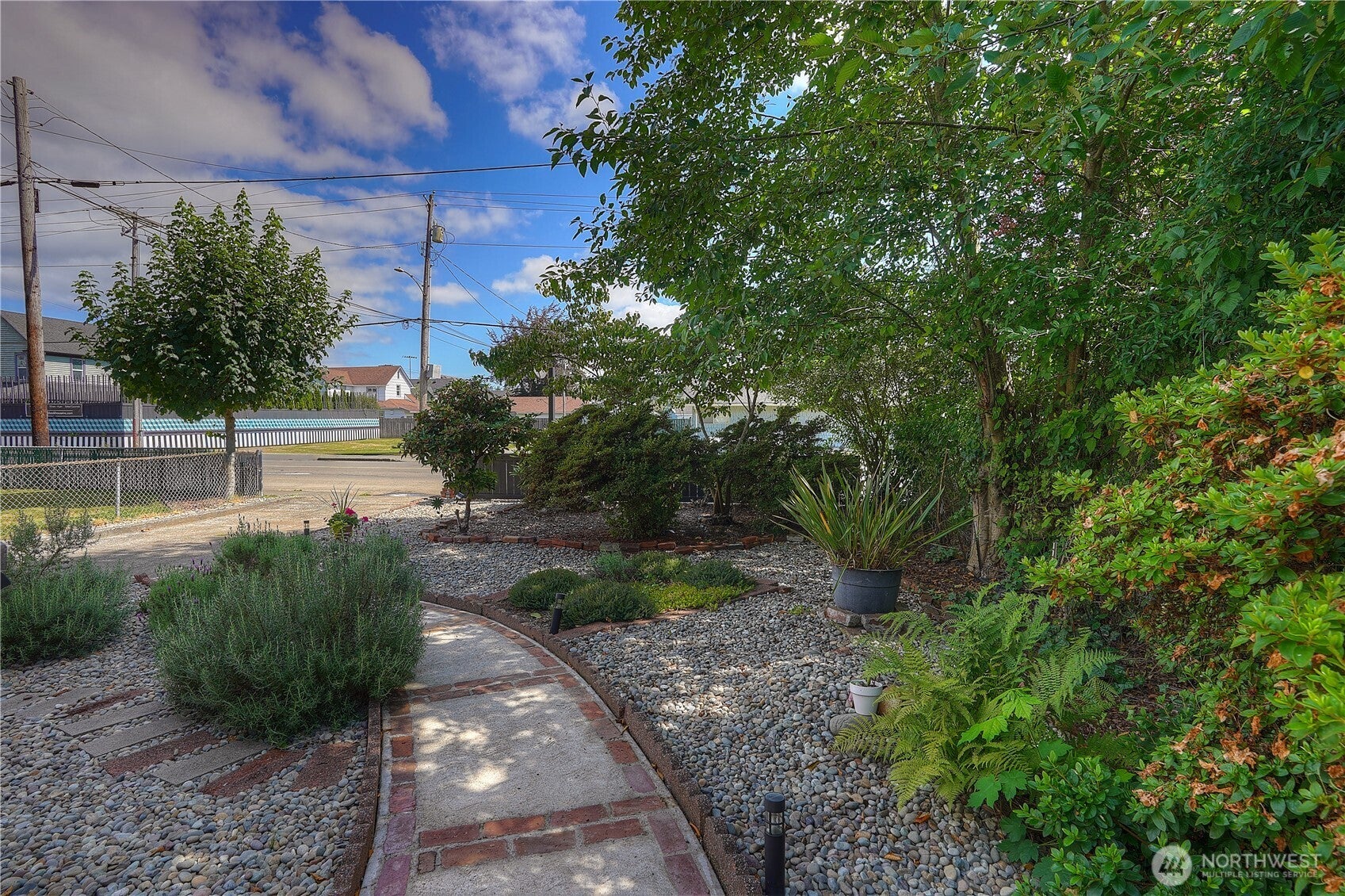 505 N B Street