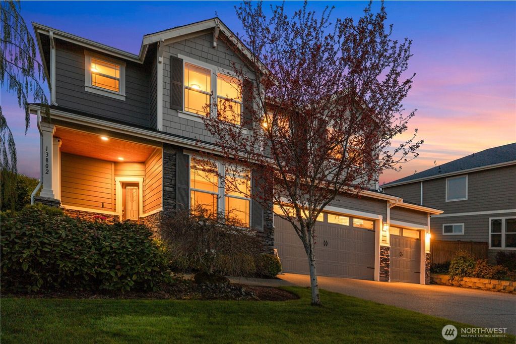 Photo of 13802 111th Street Ct E, Puyallup, WA 98374 (MLS # 2499884)